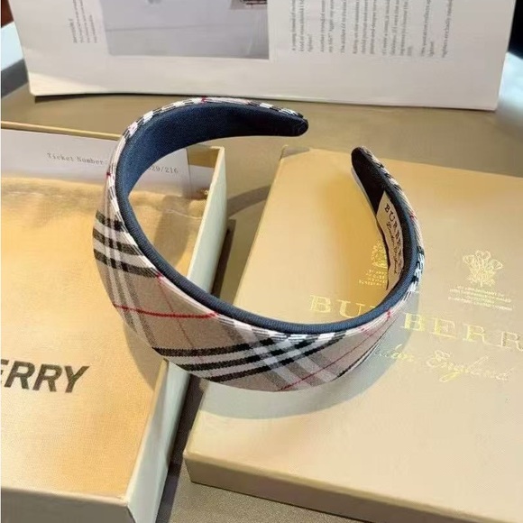 Burberry Classic Tan Plaid Headband - Picture 8 of 8